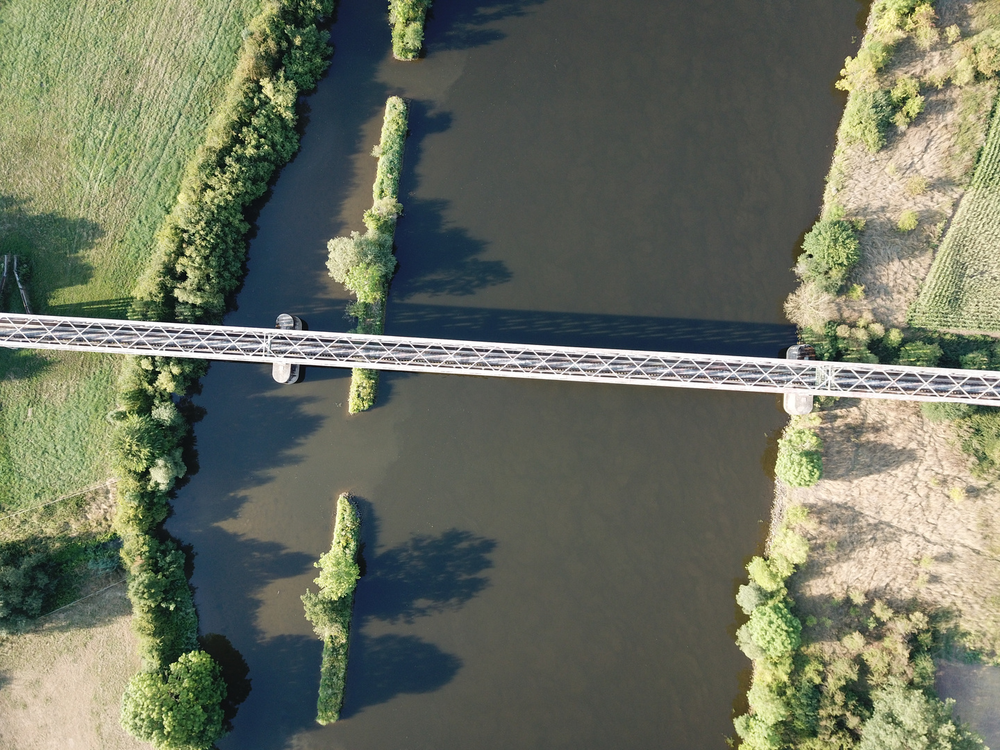 Eisenbahnbrücke über die Weser