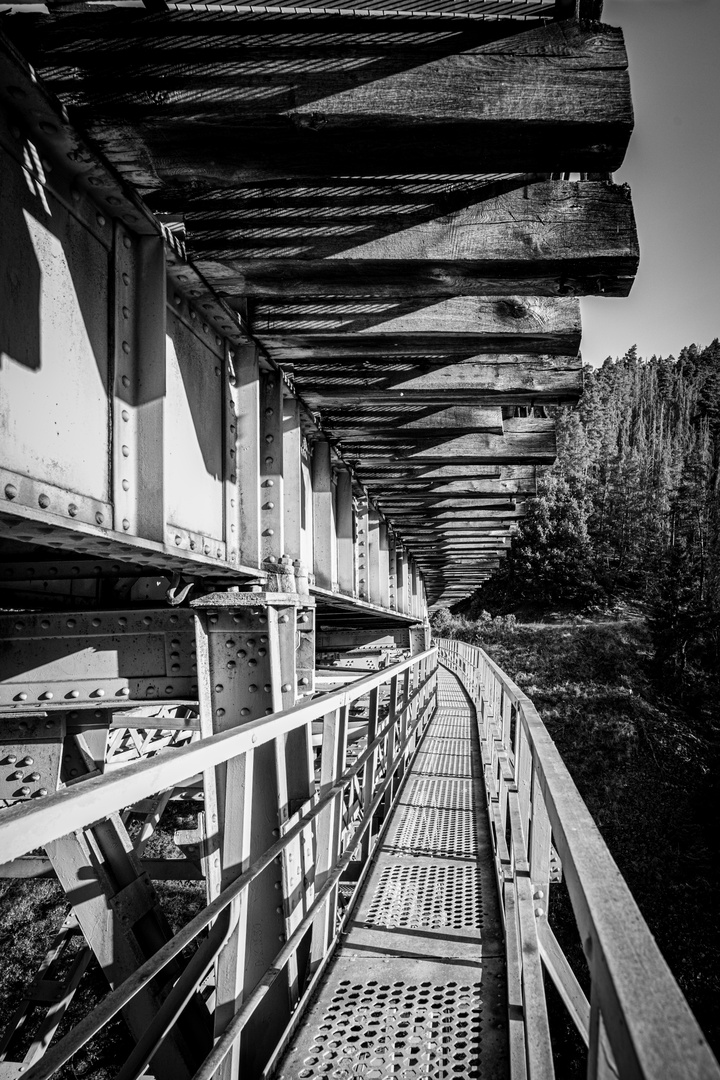 Eisenbahnbrücke von 1895 - Lost Place