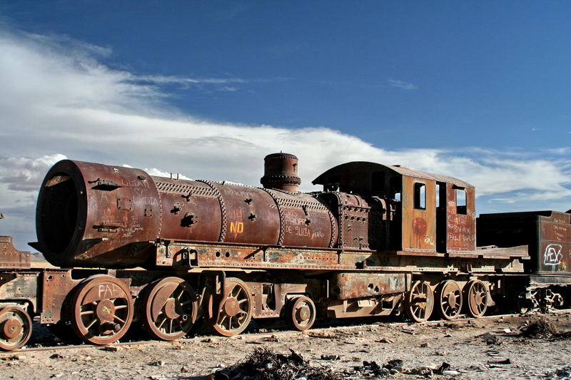 Eisenbahnfriedhof in der Nähe von Uyuni (Bolivien)5