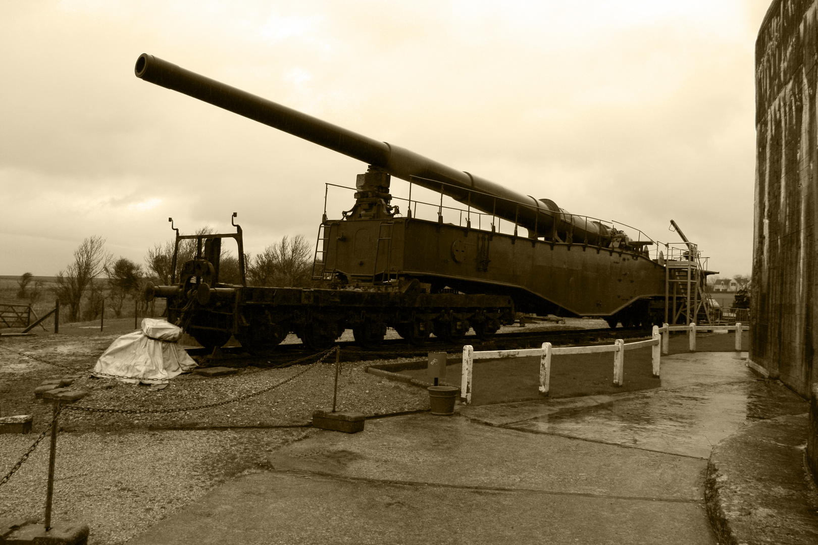 Eisenbahngeschütz an der Batterie Todt in Calais/Frankreich