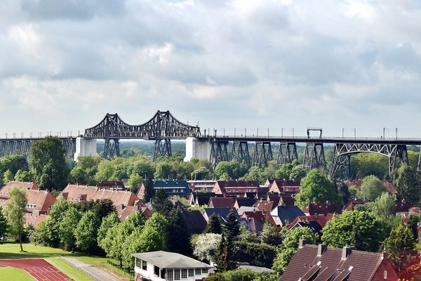 Eisenbahnhochbrücke bei Rendsburg