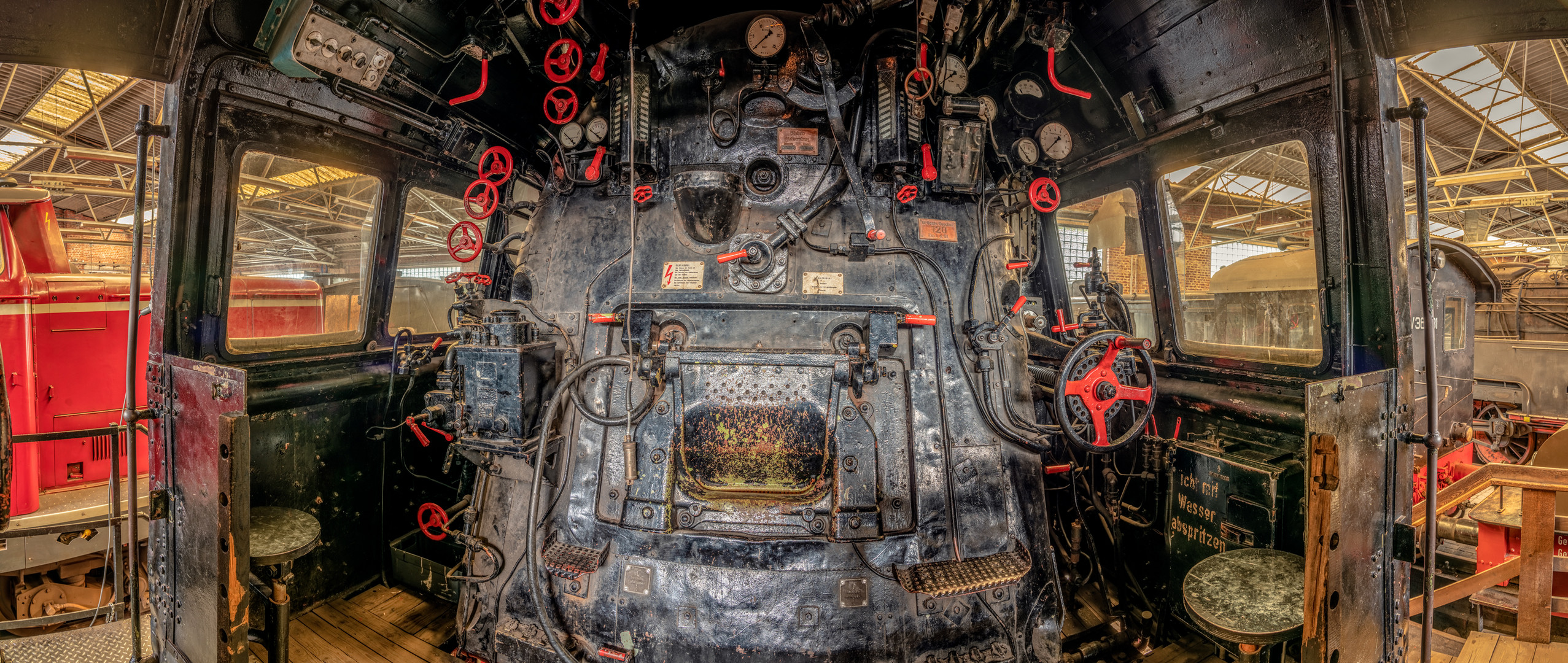 Eisenbahnmuseum Bochum - Führerstand Dampflok