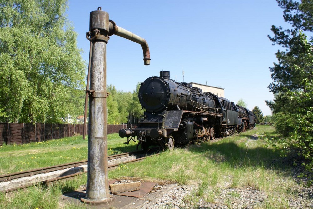 Eisenbahnmuseum oder Lokfriedhof ???