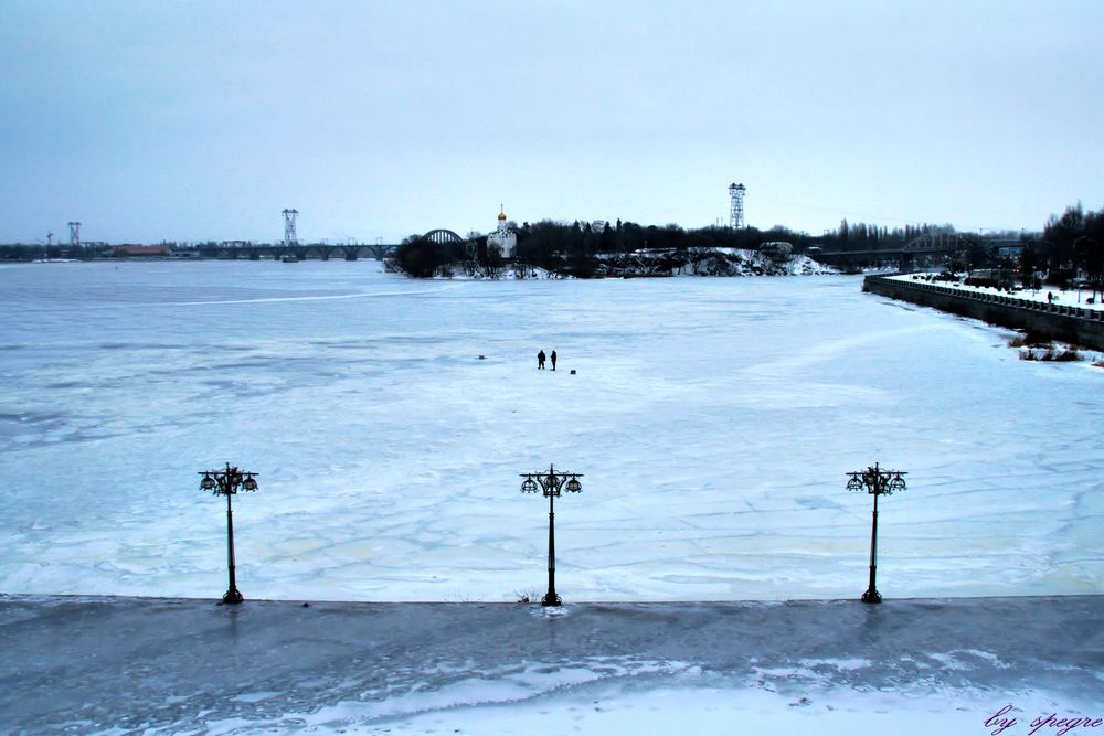 Eisfischen am Dnepr