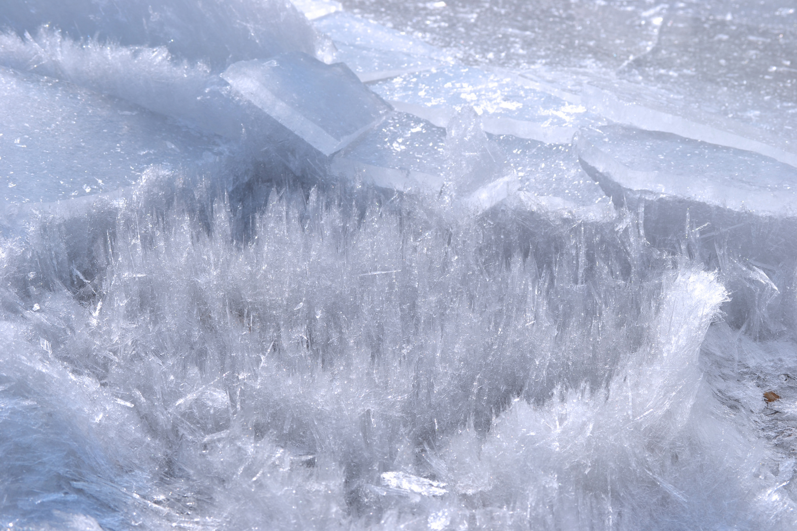 Eisformationen an der Isar