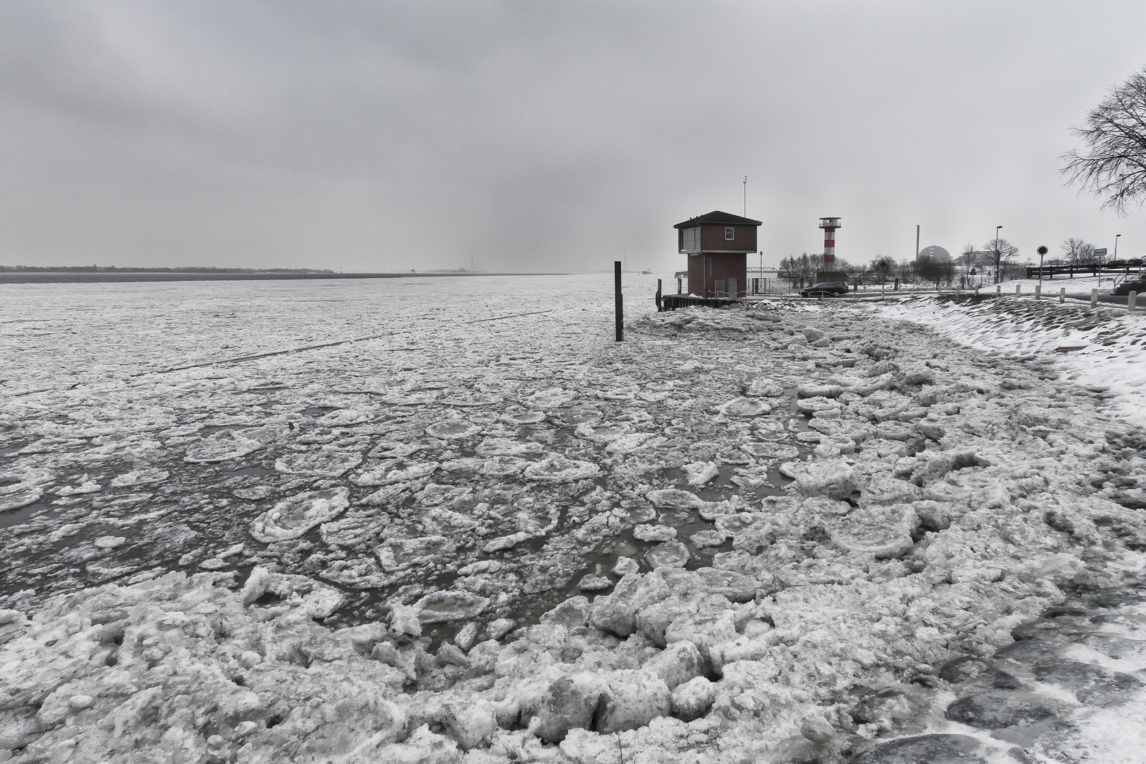 Eisgang auf der Elbe