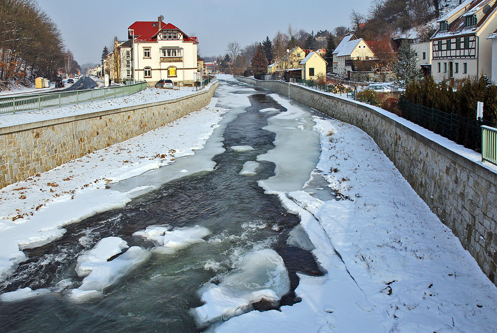 Eisgang auf der Müglitz, der sich zu heute bei Minus 21 Grad noch verschärft hat, aber...