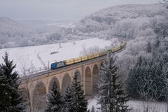 Eisgekühltes Bier zum Jahresbeginn