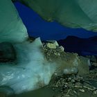 Eisgrotte am Tiefengletscher