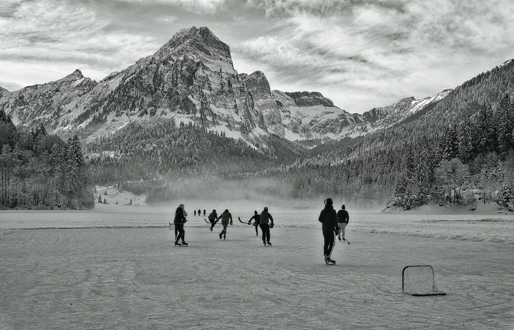 Eishockey am zugefrorenen Obersee