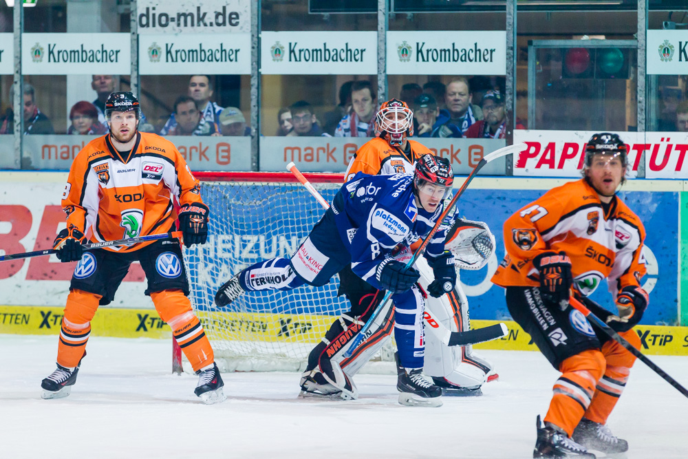 Eishockey - DEL - Iserlohn Roosters - Grizzlys Wolfsburg 1/13