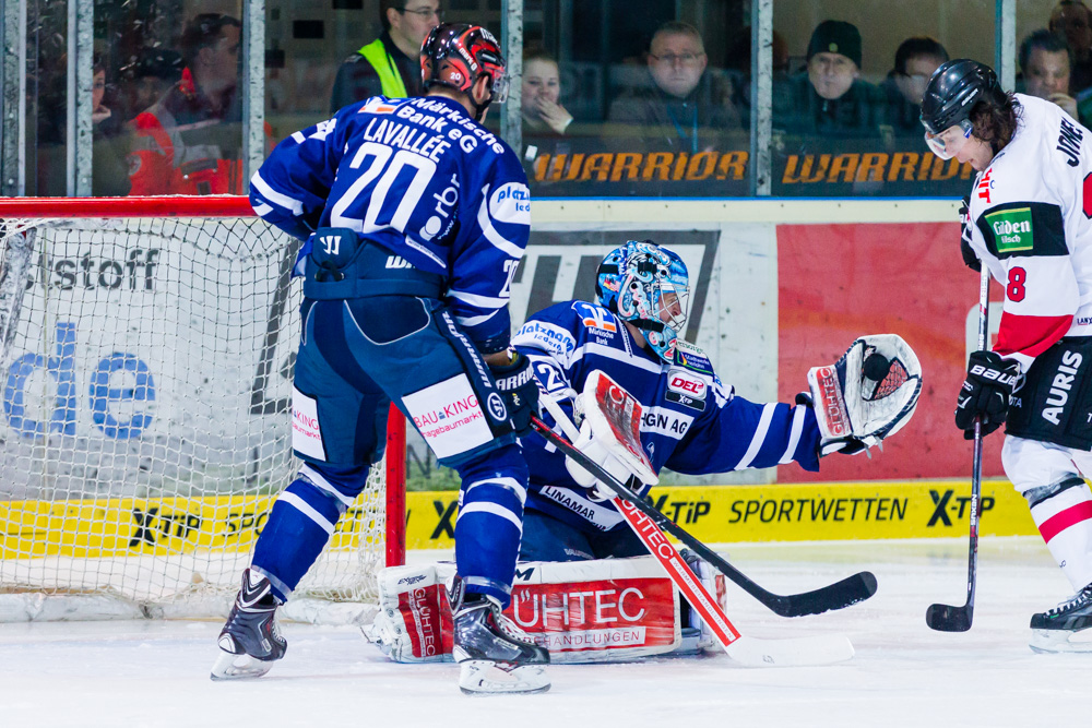 Eishockey - DEL - Iserlohn Roosters - Kölner Haie 7/9