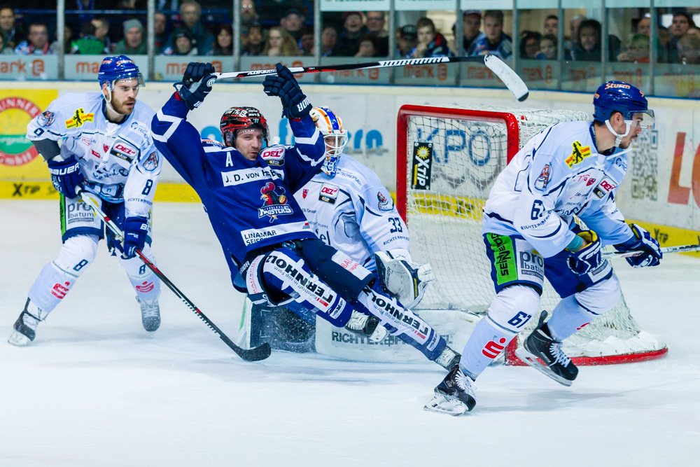 Eishockey - DEL - Iserlohn Roosters - Straubing Tigers 2/4