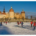 Eishockey vor Schloß Moritzburg