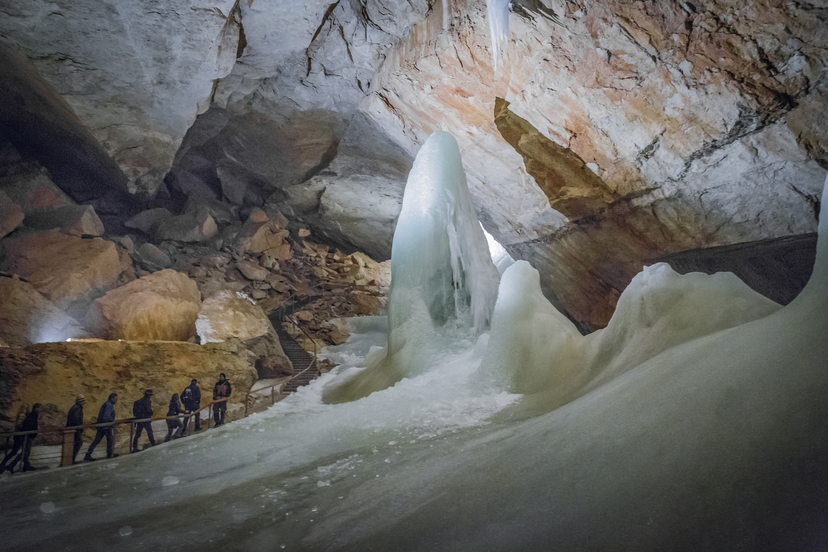 Eishöhle