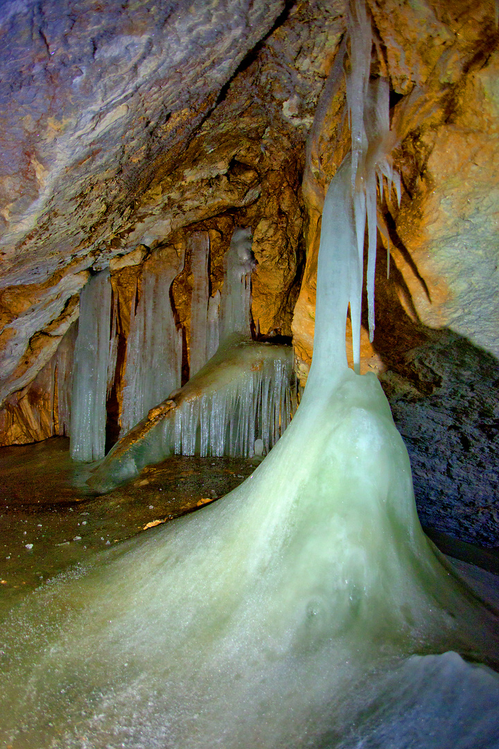 Eishöhle