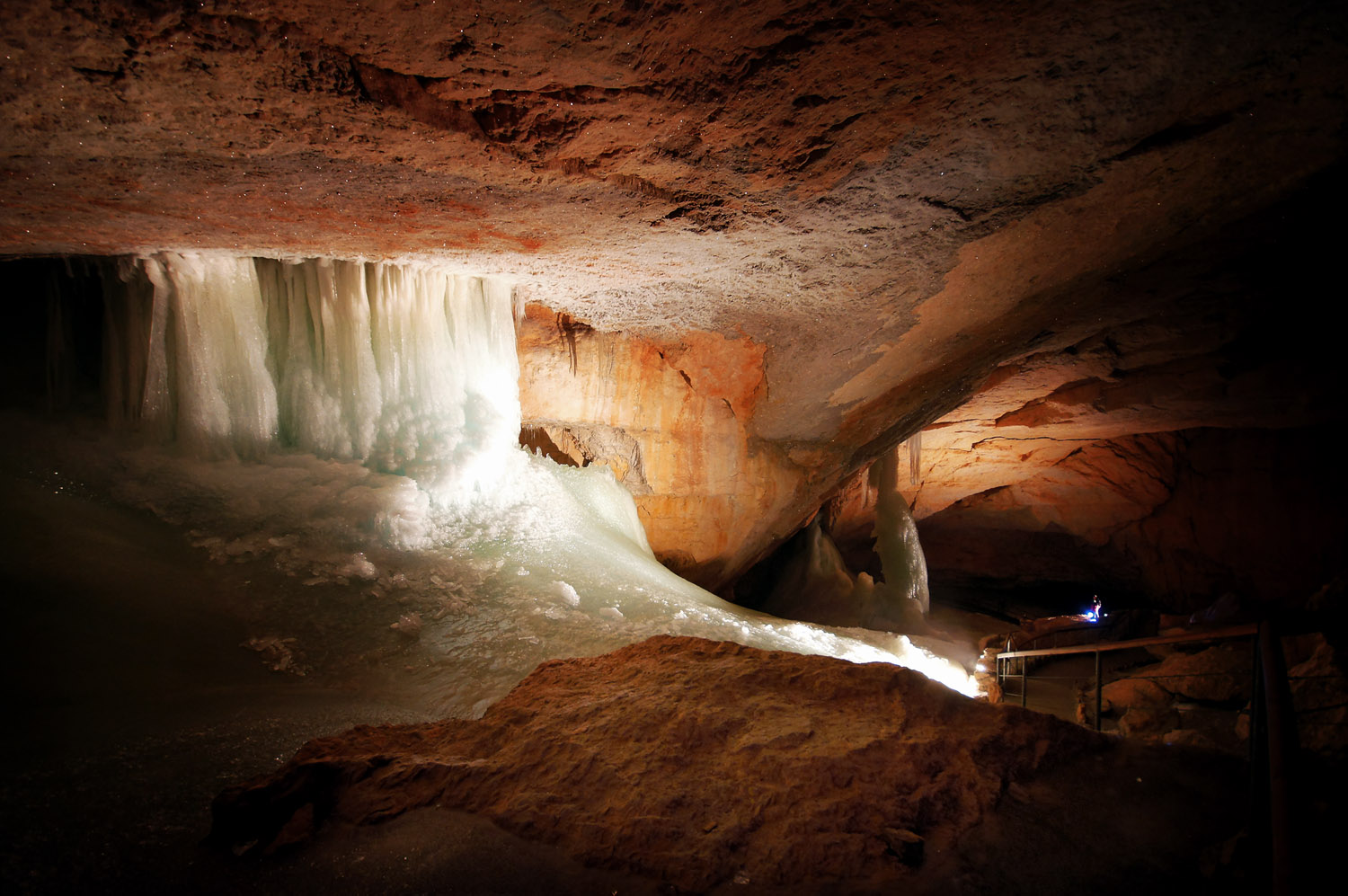 Eishöhle