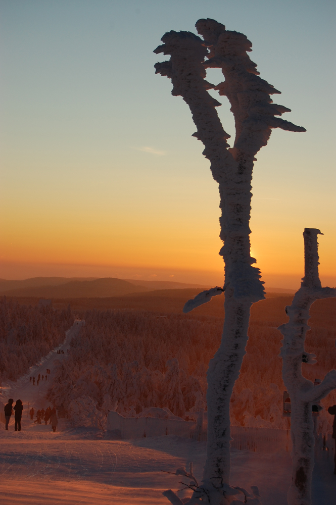 Eisige Abendstimmung am Fichtelberg