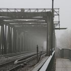 eisige Eisenbahnbrücke