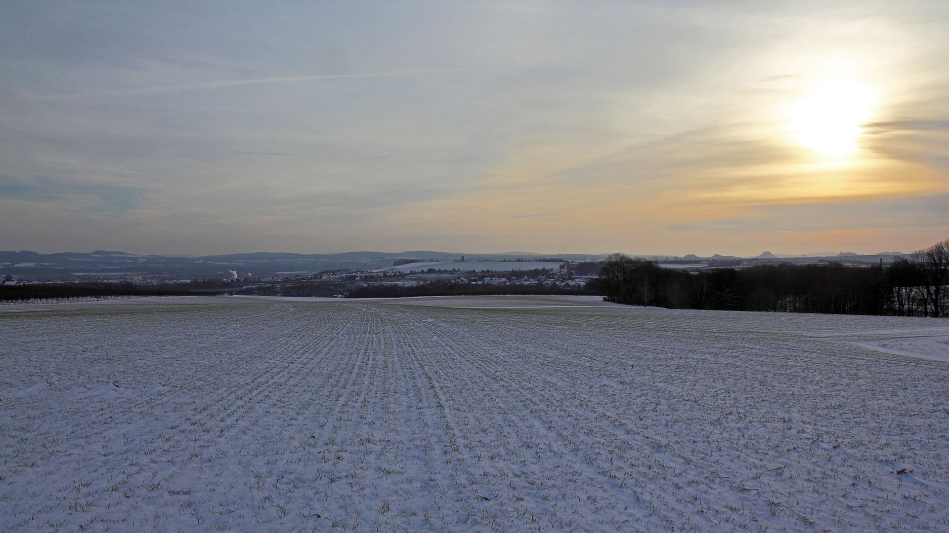 Eisiger Morgen vor allem durch den böigen Wind vor einer Stunde... Foto ...