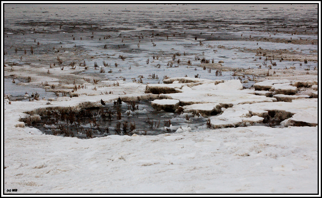 Eisiger Strand