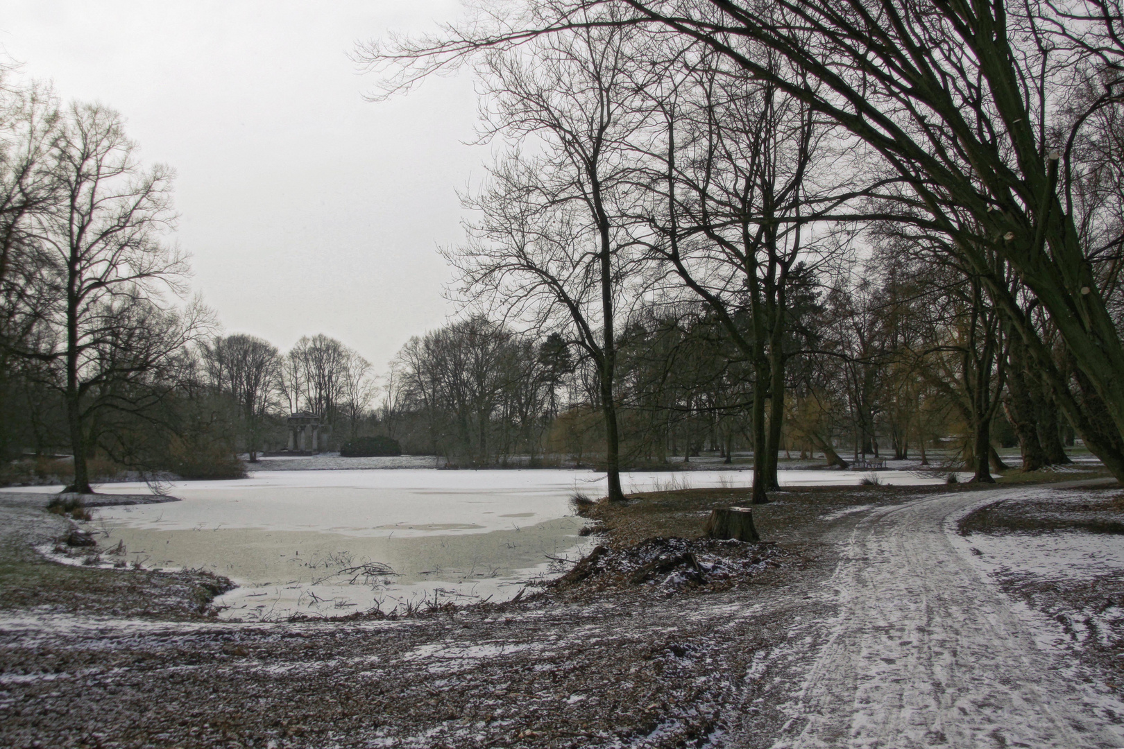 Eisiger Tag im Bürgerpark