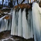 eisiger Wasserfall