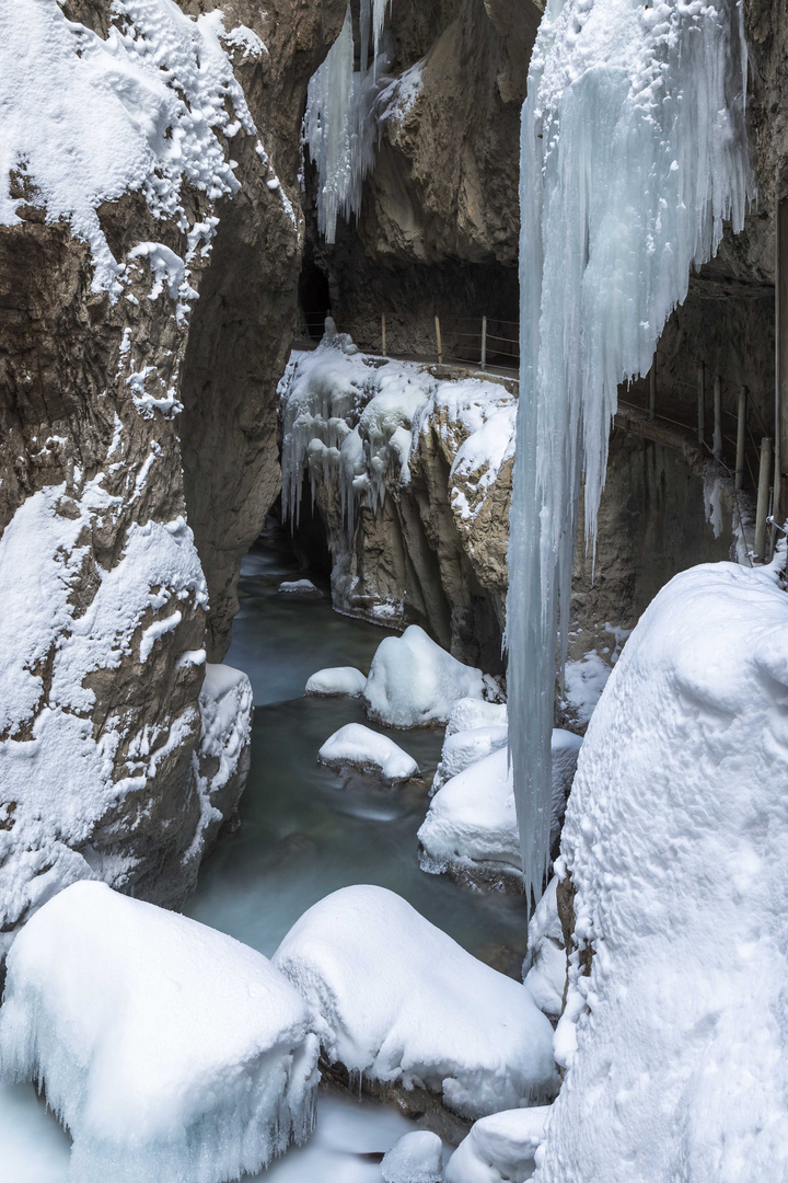 Eisiger Winter in der Partnachklamm