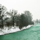 eiskalter Fluss