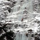 Eisklettern am Wasserfall