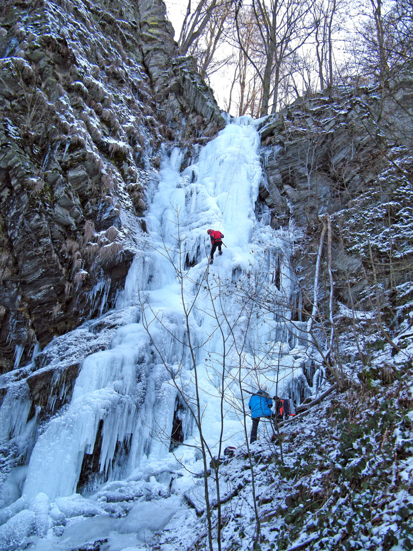 Eisklettern im Sauerland