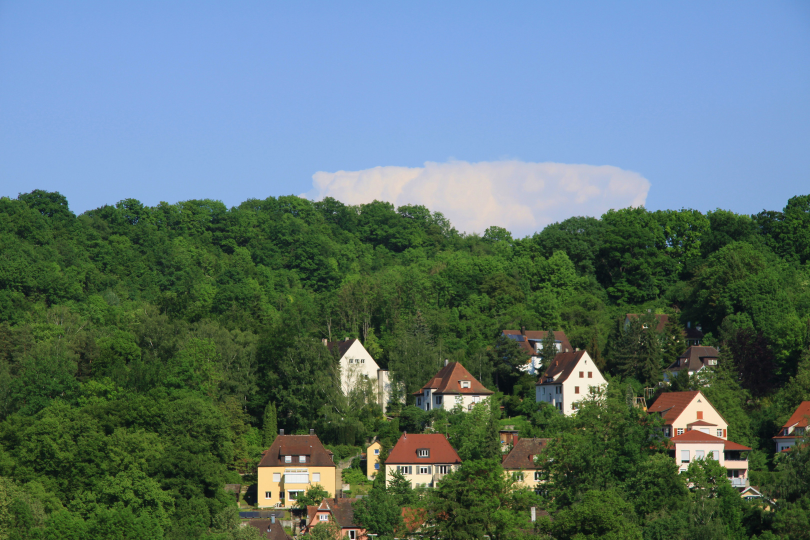 Eisklotz ? ------ oder doch Wolke