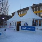 Eislaufvergnügen für Groß und Klein am Berliner Tor in Wesel