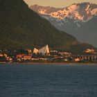 Eismeer Kapelle Tromso um Mitternacht