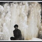 Eispanzer vor der Flanitzhütte 1923 (mit Erklärungen)