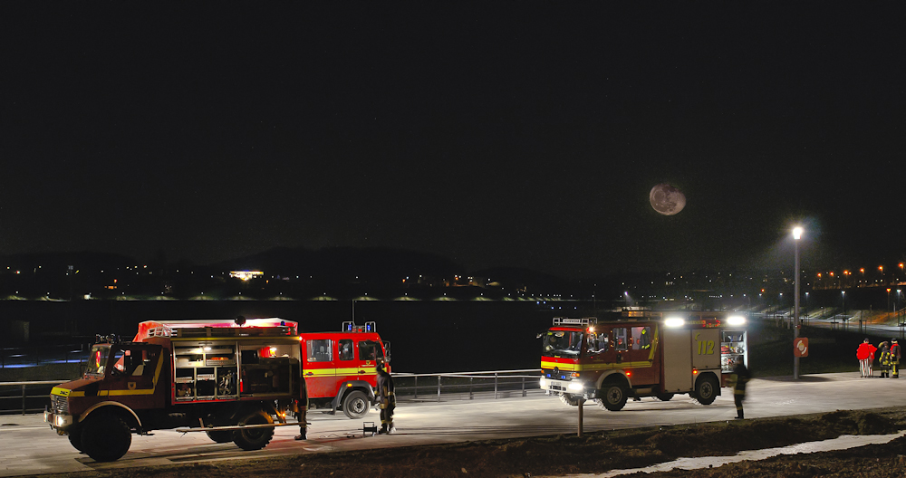 Eisrettung bei Nacht (19)