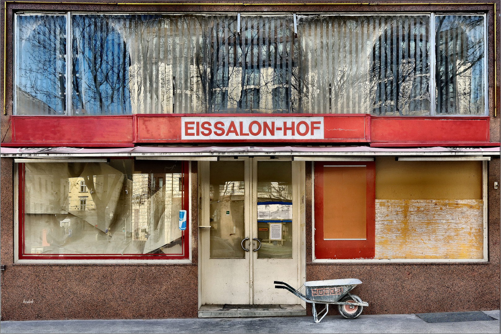 Eissalon-Hof...