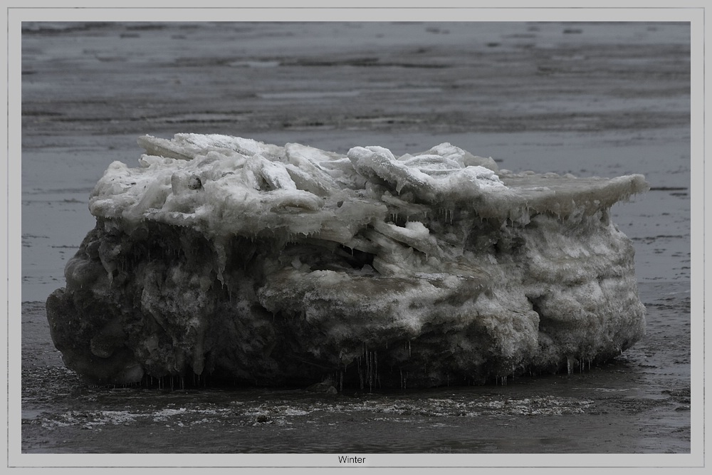 Eisschichen aus dem Meer