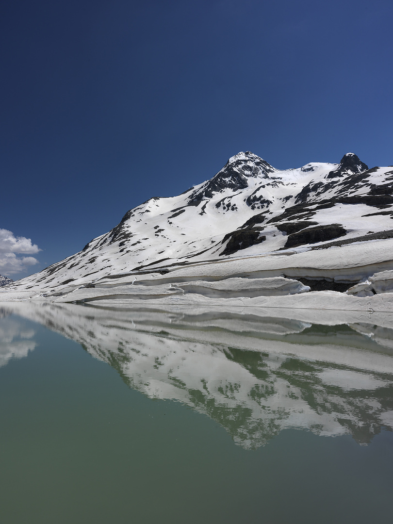 Eisschmelze – Lago Bianco zwischen Valposchiavo und Val Bernina