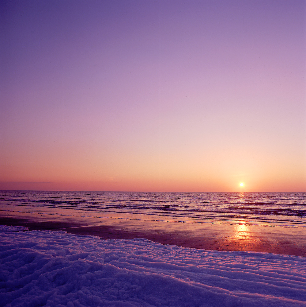 Eisschnee am Strand