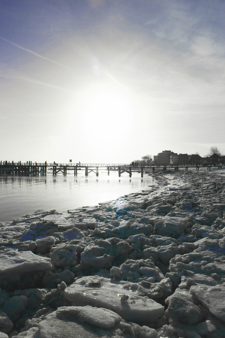 Eisschollen am Strand von Wyk auf Föhr