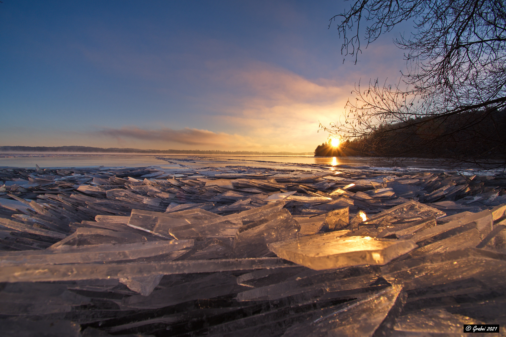 Eisschollen auf dem WagingerSee