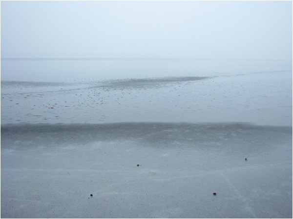 Eissee im Nebel