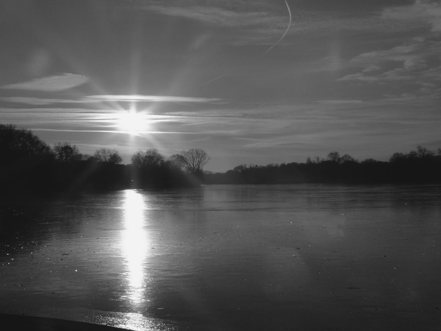 Eissee und die Sonne