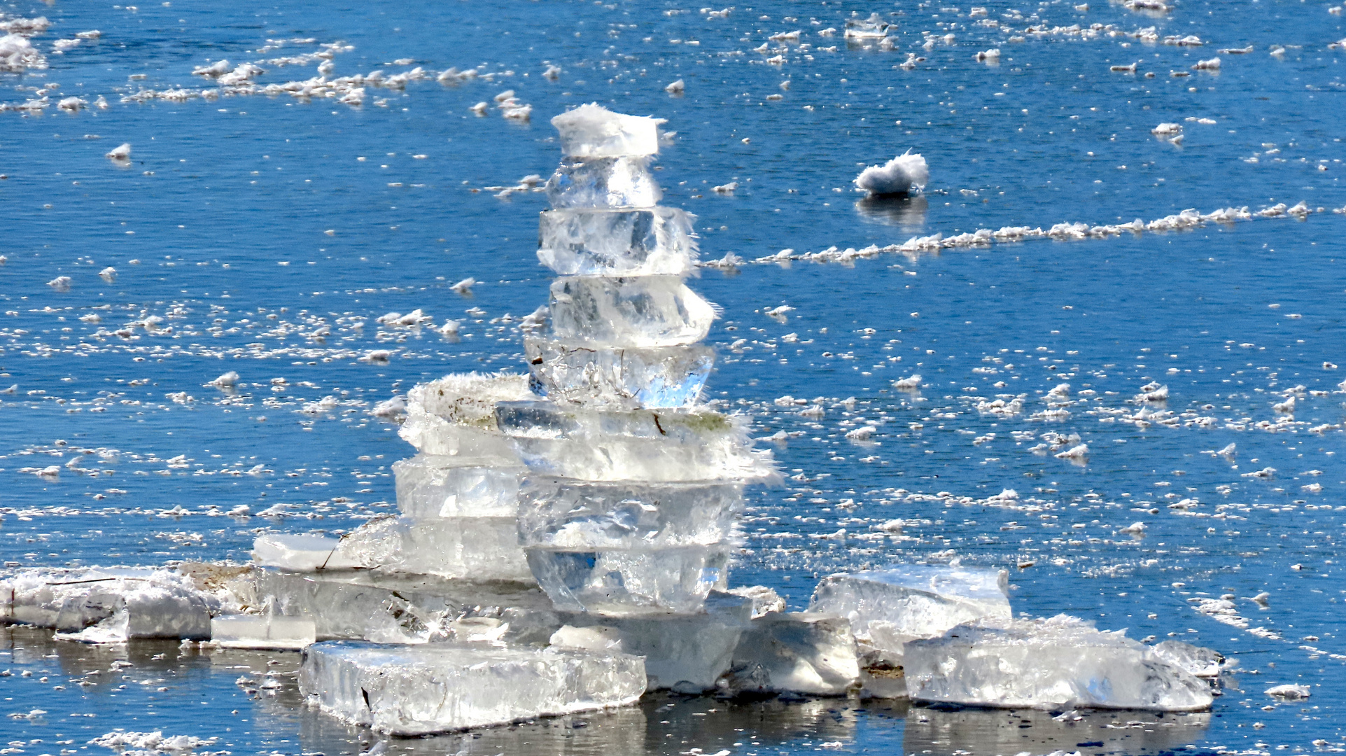 Eisskulptur am Rothsee.......