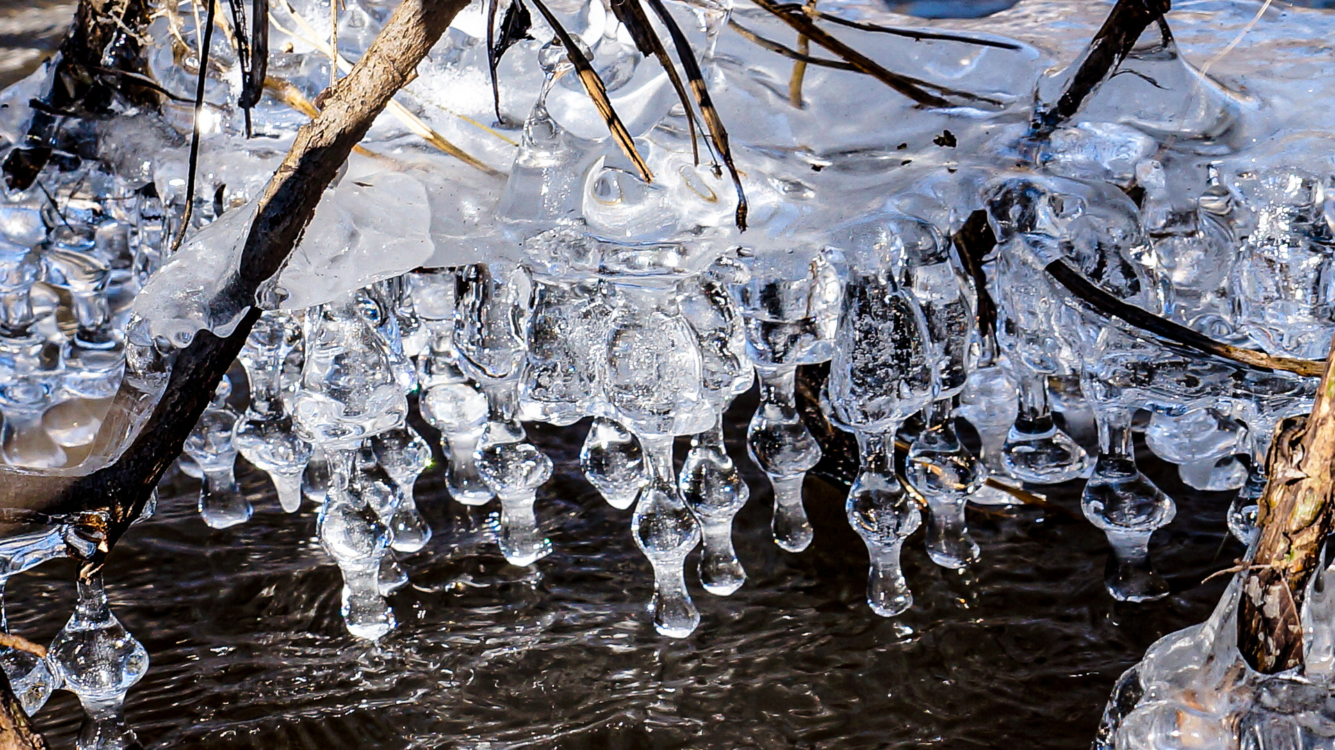 Eisskulpturen am Klingbach