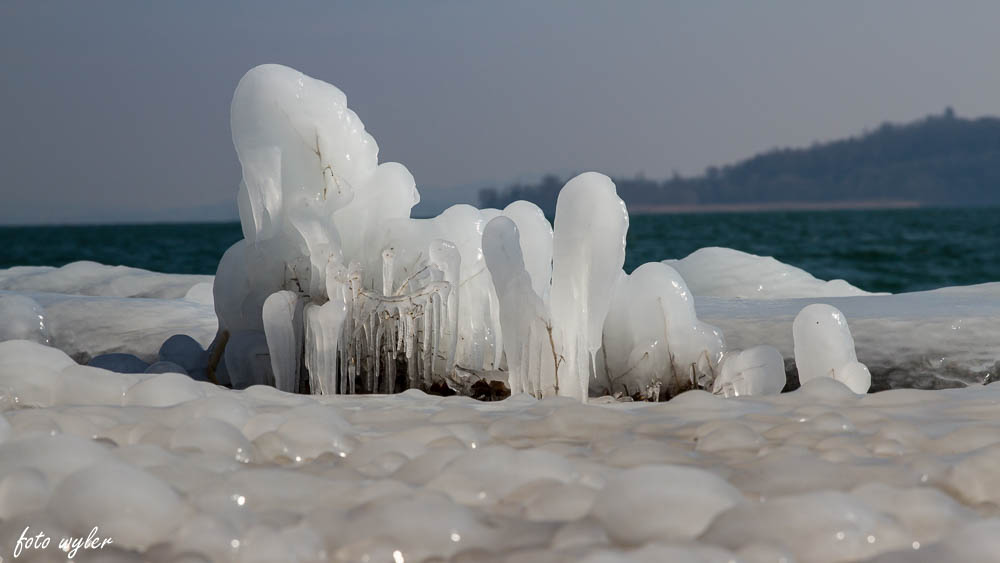 Eisskulpur am Bielersee