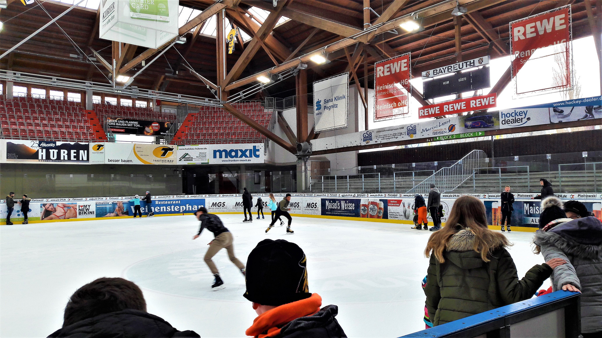 Eisstadion Bayreuth :Könner auf dem Eis