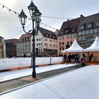 Eisstockschießen mitten in der Stadt