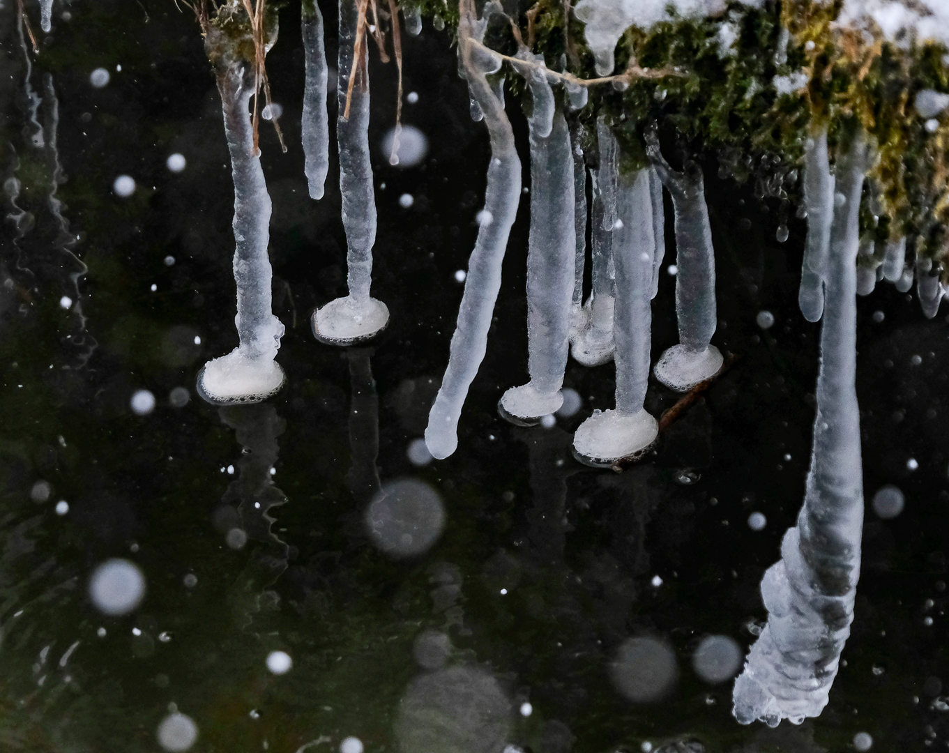 Eistropfen und Schneegestöber